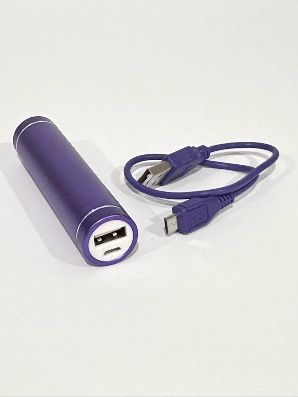 Power Bank Battery Charger InstaCharge 3000Ah Purple